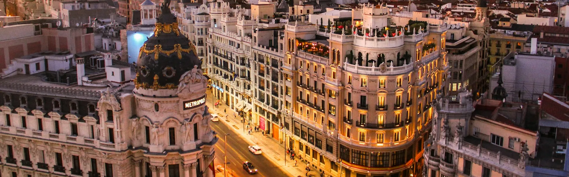 https://tammice.s3.amazonaws.com/prod/city/banners/45/01a13b1cef1379568978681b04c57b54/Barcelona_4.jpg