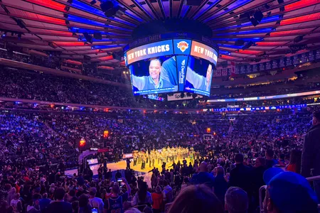 NBA 纽约尼克斯队比赛普通入场座位