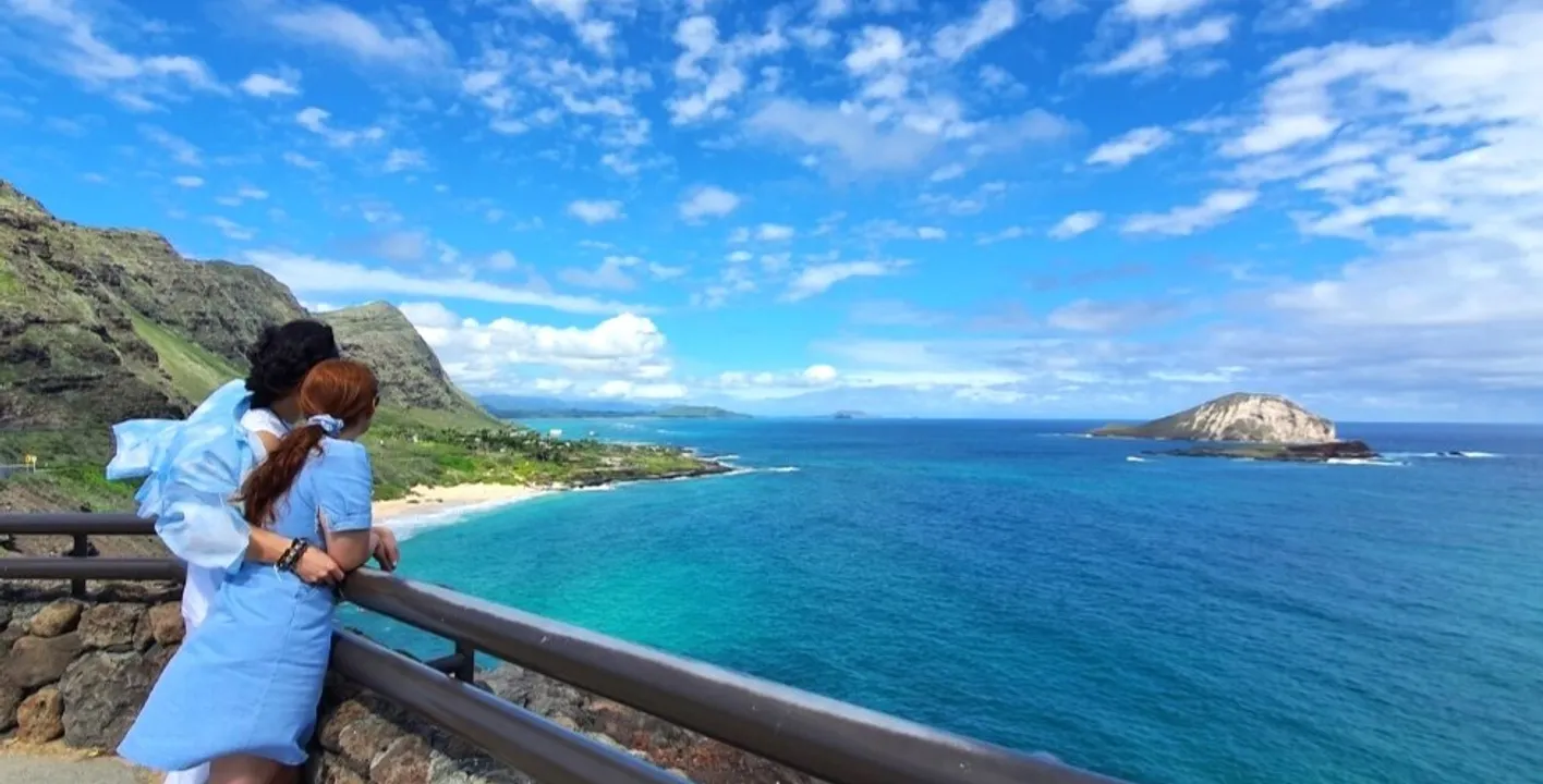 Oahu, Hawái Excursión de medio día ✈️ Recogida en el aeropuerto y conquista de la ciudad 📍 Nuestra excursión privada en familia 🚐 Nuestra excursión exclusiva en familia