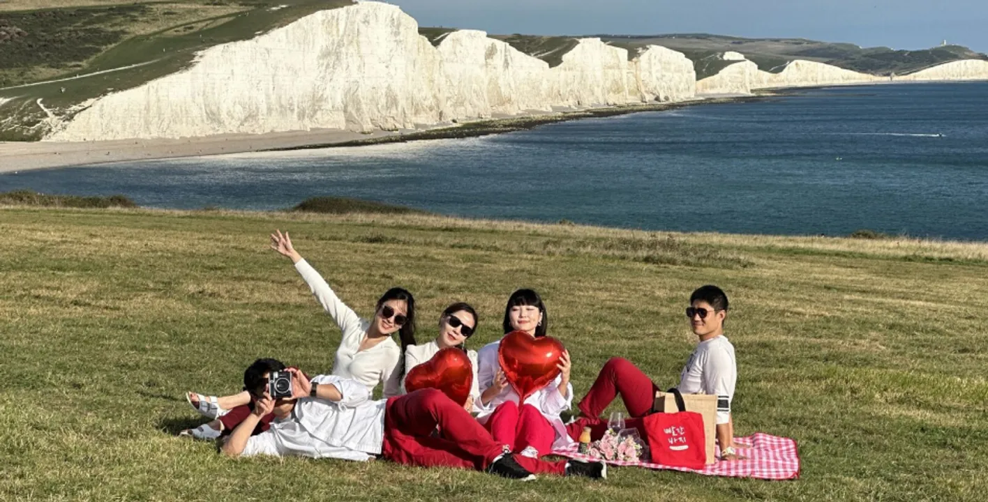 [赤ズボン】セブンシスターズ+イギリスの中世都市「ライ」日帰りツアー